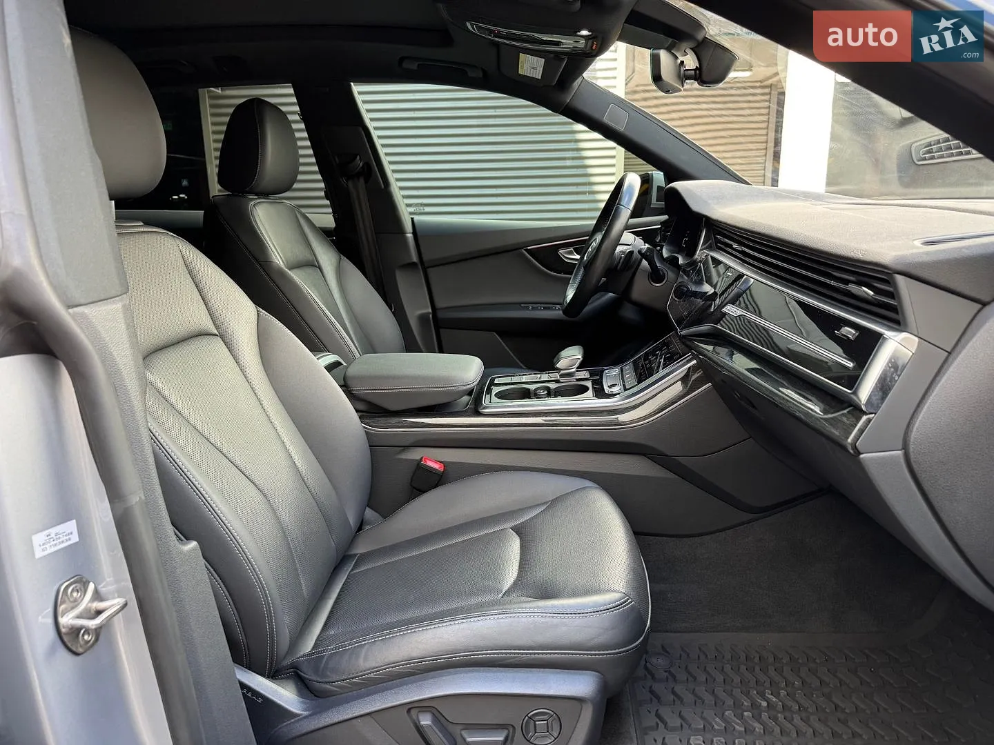 2020 Audi Q8 - мініатюра 37