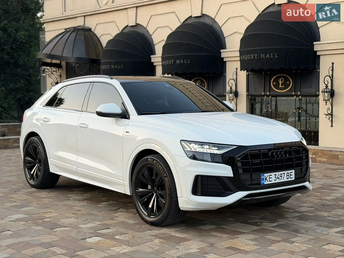 2020 Audi Q8 - фото 1
