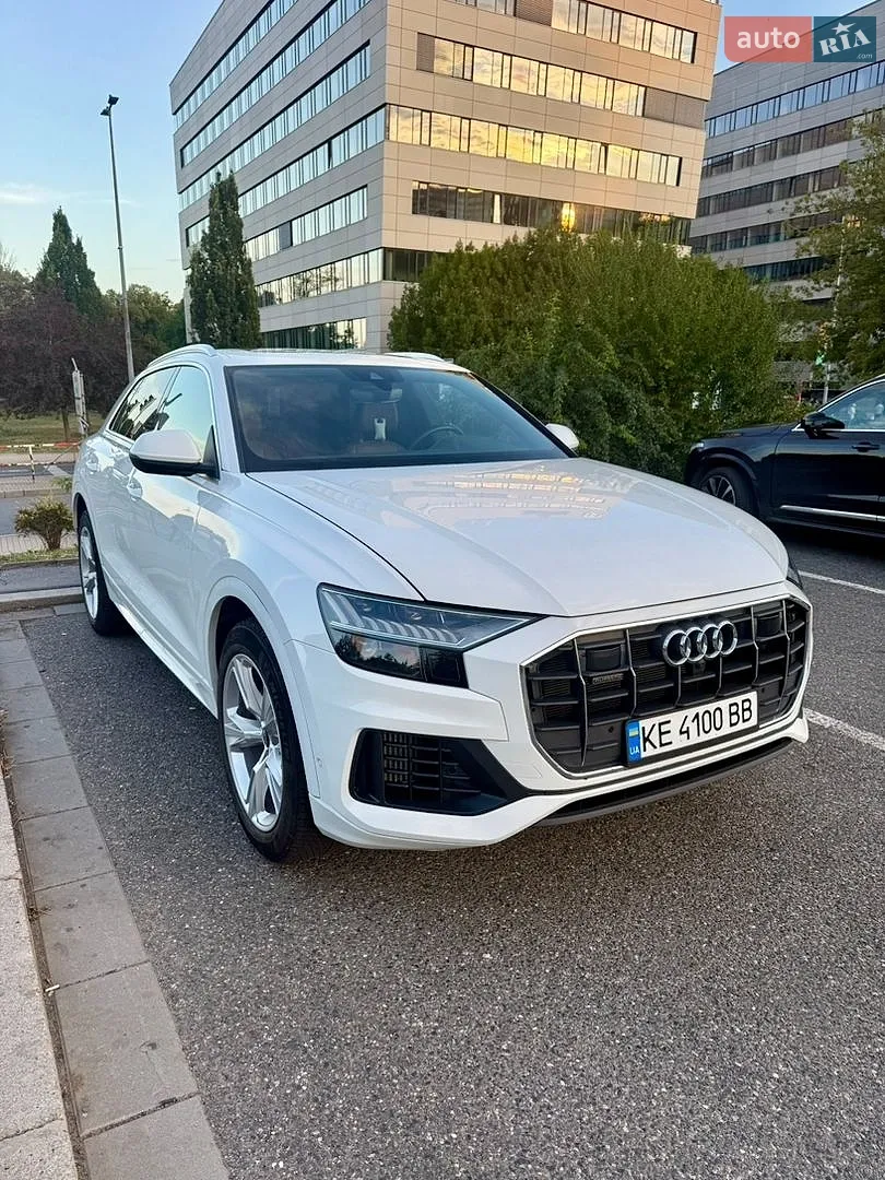 2023 Audi Q8 - фото 1