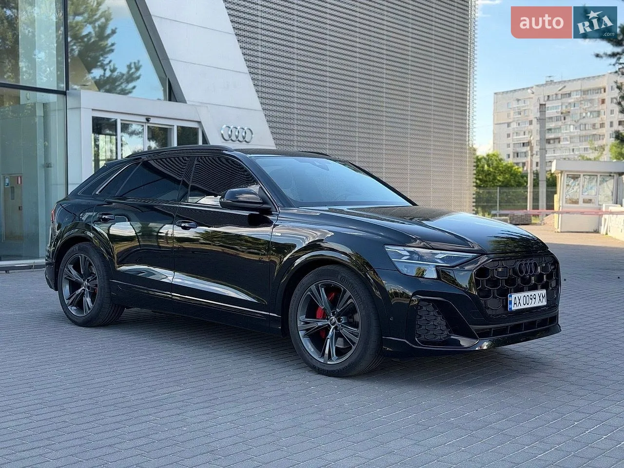 2025 Audi Q8 - фото 1