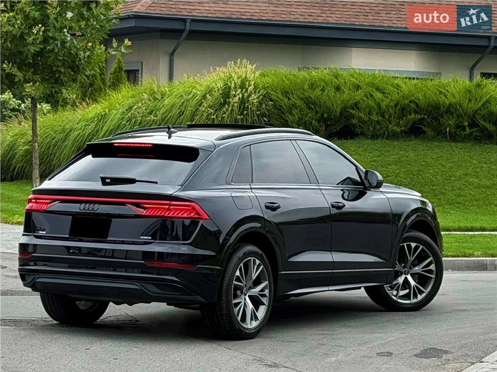 2021 Audi Q8 - фото 1