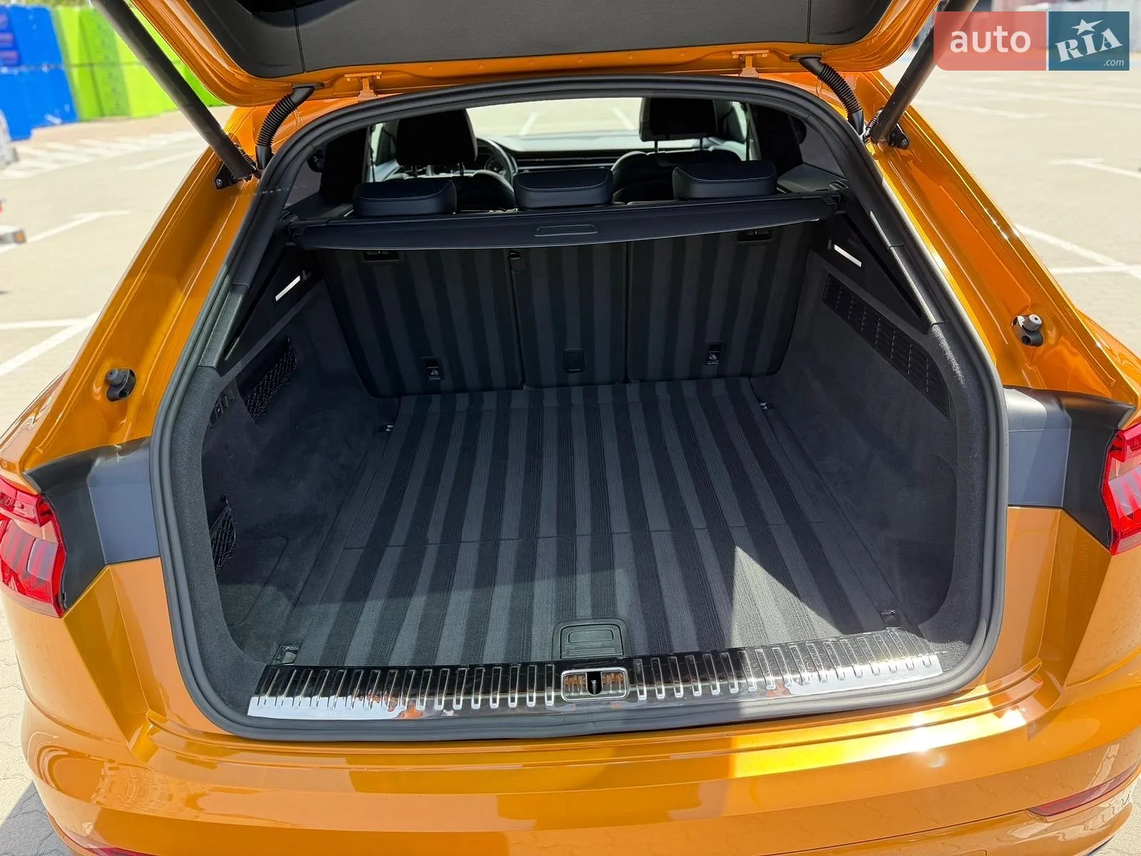 2020 Audi Q8 - мініатюра 31