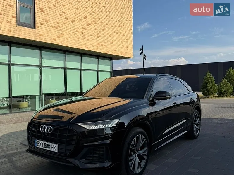 Audi Q8
