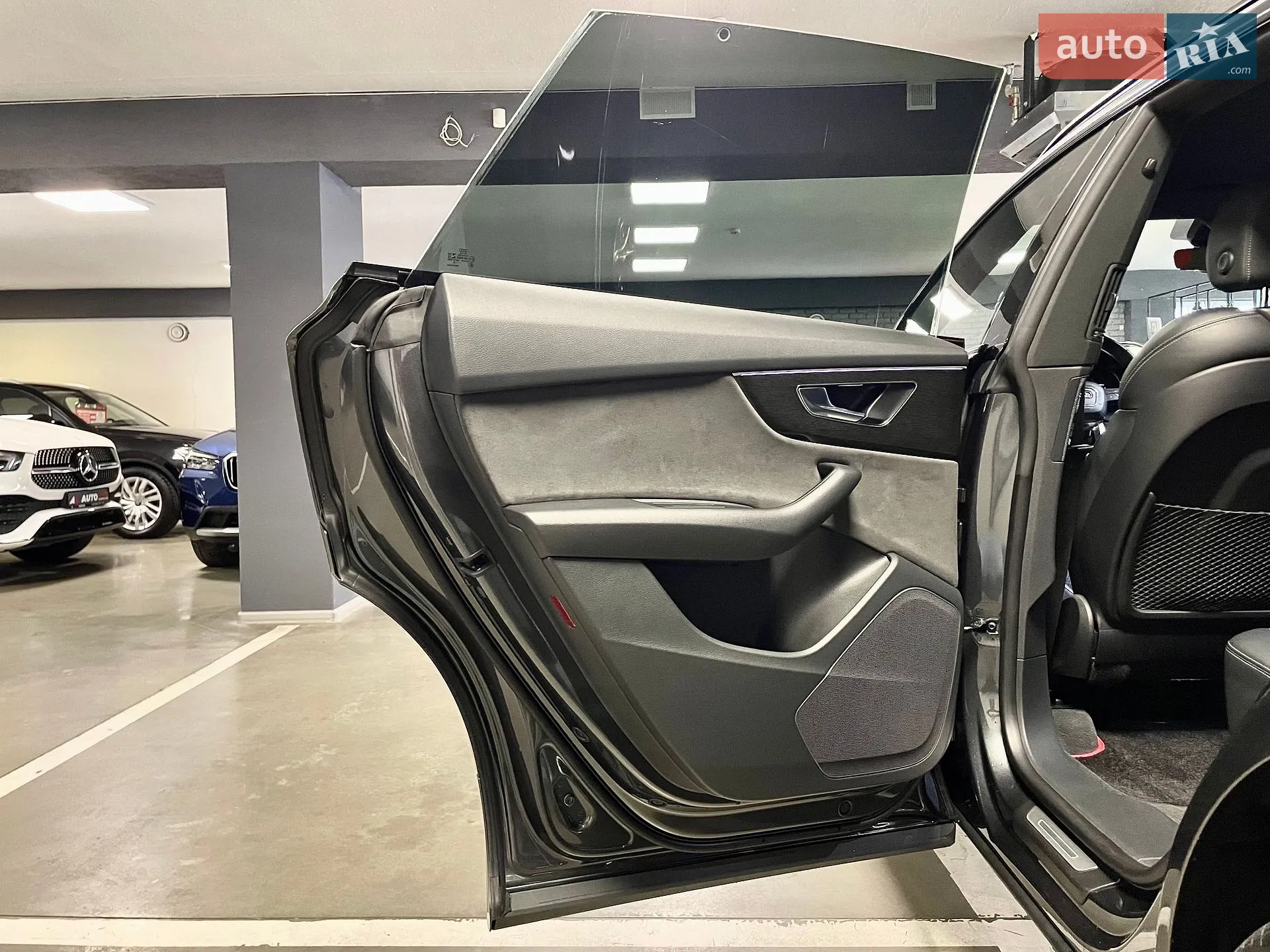 2018 Audi Q8 - мініатюра 48