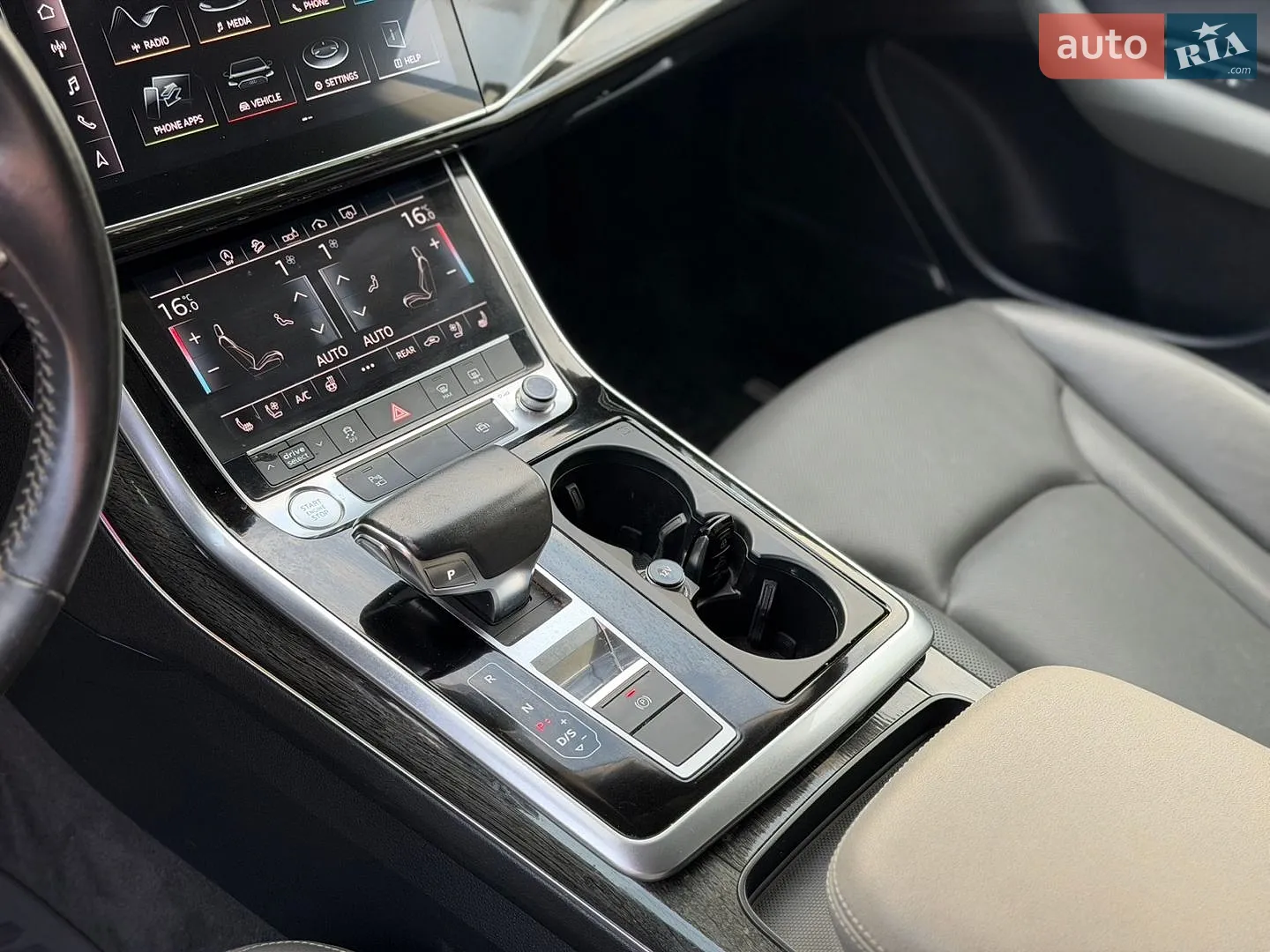 2019 Audi Q8 - мініатюра 21
