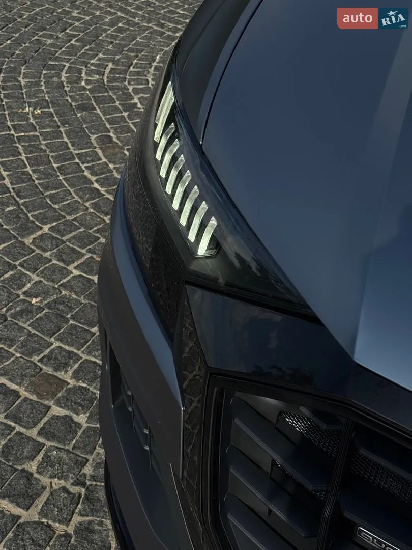 2019 Audi Q8 - мініатюра 3