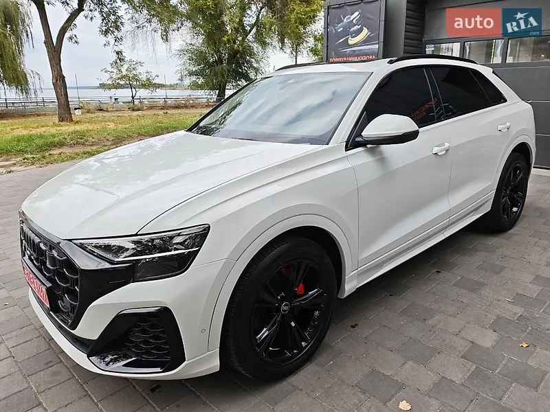 Audi Q8 2023