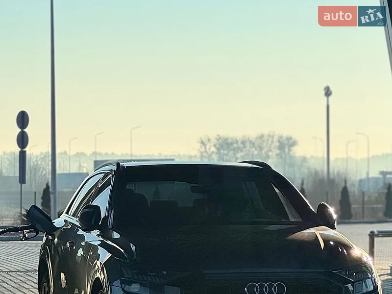 Audi Q8 2020