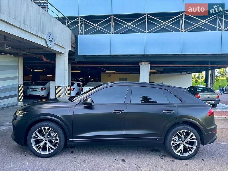 Позашляховик / Кросовер Audi Q8 2025 в Києві