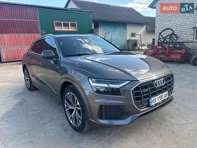 Audi Q8