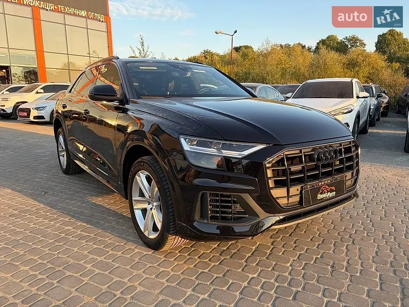 Audi Q8
