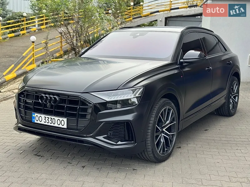 Audi Q8