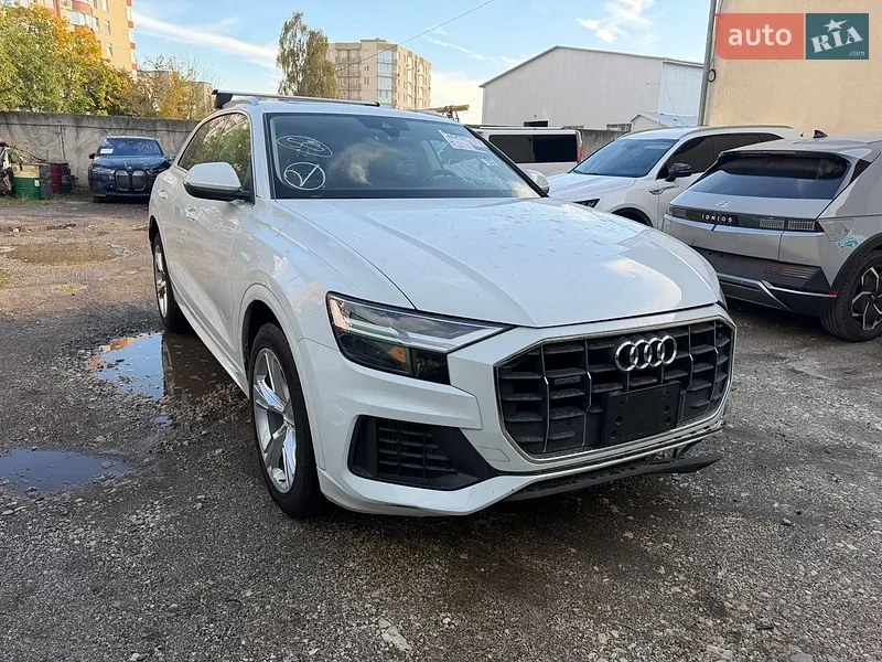 Audi Q8