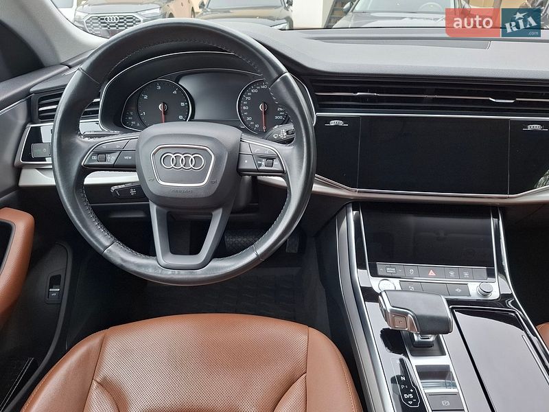 Внедорожник / Кроссовер Audi Q8 2019 в Одессе
