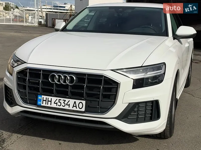 Audi Q8