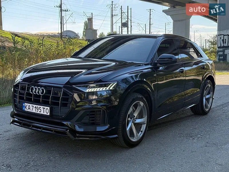 Audi Q8