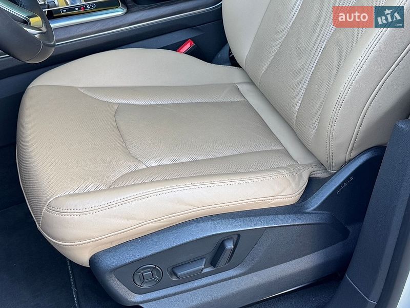 Позашляховик / Кросовер Audi Q8 2021 в Києві