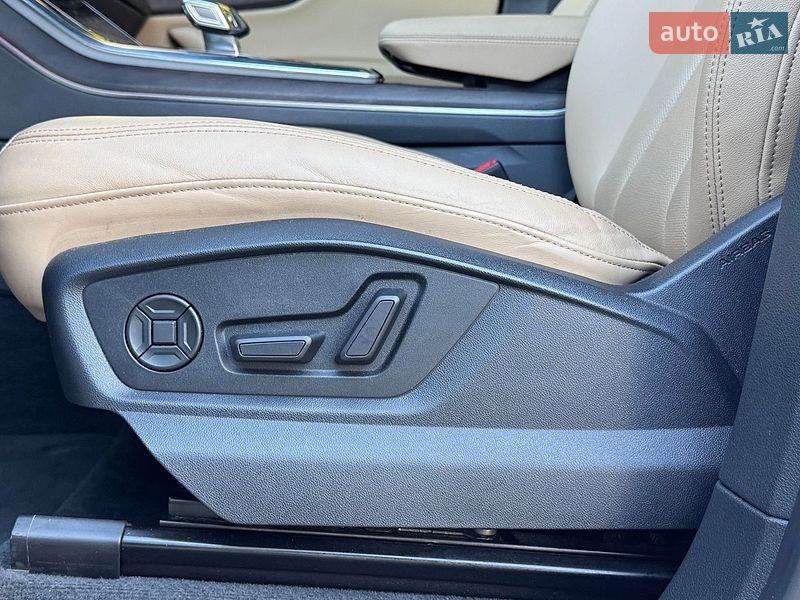 Внедорожник / Кроссовер Audi Q8 2021 в Киеве