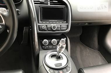 Купе Audi R8 2010 в 