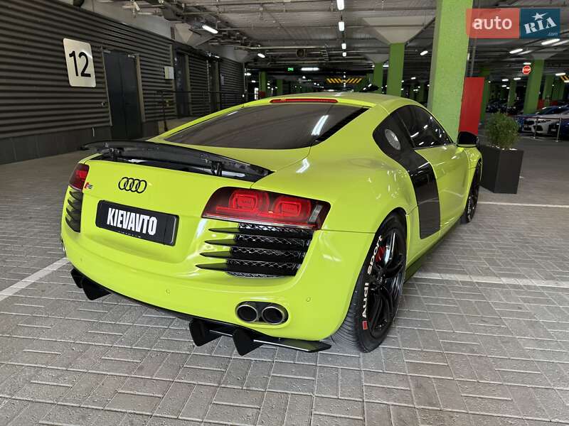 Купе Audi R8 2008 в Киеве