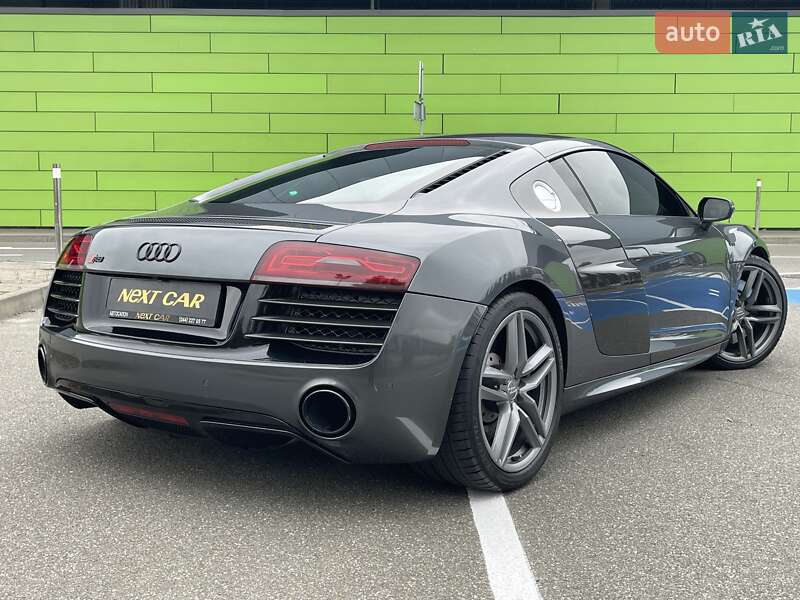 Купе Audi R8 2013 в Киеве