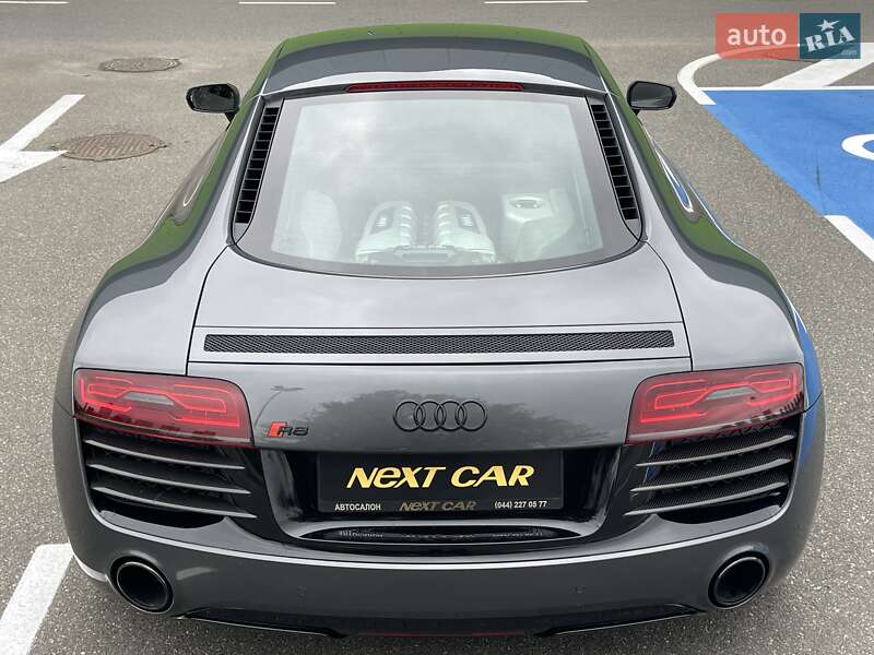 Купе Audi R8 2013 в Киеве