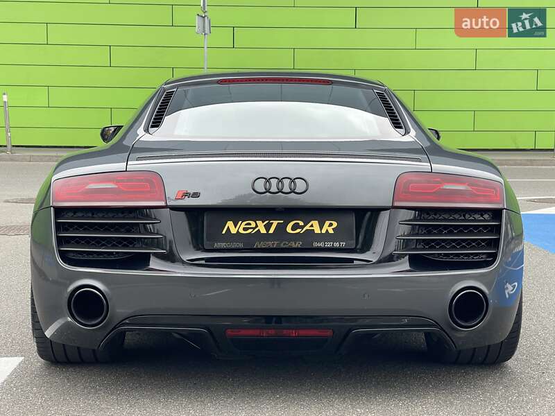 Купе Audi R8 2013 в Киеве