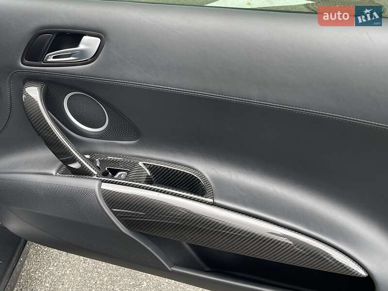 Купе Audi R8 2013 в Киеве