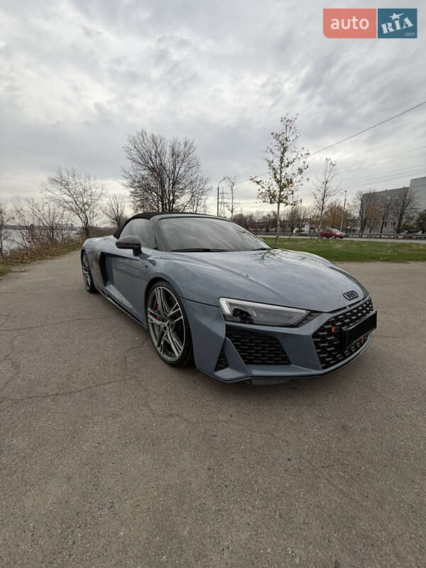 Родстер Audi R8 2020 в Дніпрі фото 15 Родстер Audi R8 2020 в Дніпрі