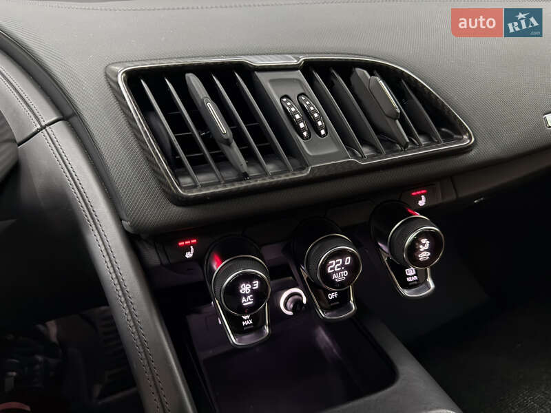 Родстер Audi R8 2017 в Києві фото 19 Родстер Audi R8 2017 в Києві