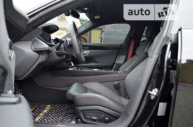 Купе Audi RS e-tron GT 2021 в 