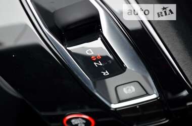 Купе Audi RS e-tron GT 2021 в 