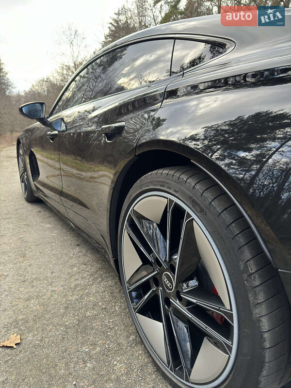 Купе Audi RS e-tron GT 2021 в Вінниці