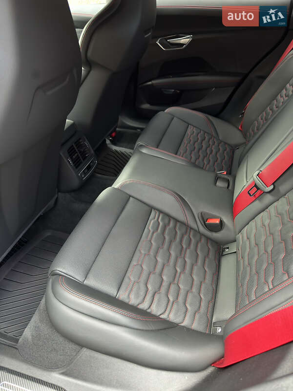 Купе Audi RS e-tron GT 2021 в Вінниці