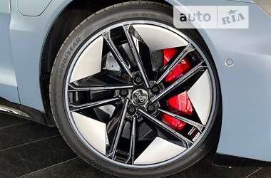 Купе Audi RS e-tron GT 2023 в Дніпрі