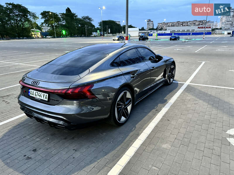 Купе Audi RS e-tron GT 2021 в Одесі