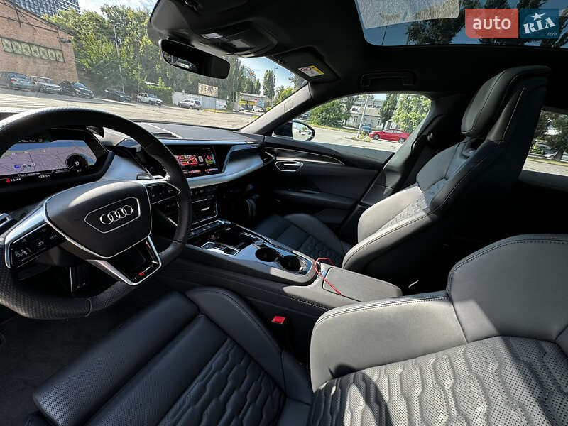 Купе Audi RS e-tron GT 2023 в Киеве