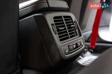 Купе Audi RS e-tron GT 2021 в 