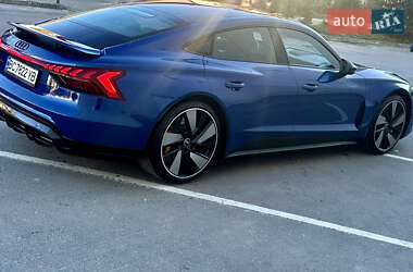 Купе Audi RS e-tron GT 2021 в 