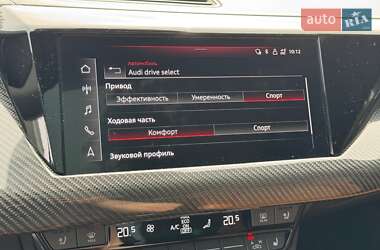 Купе Audi RS e-tron GT 2021 в 