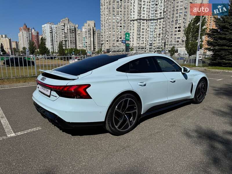 Купе Audi RS e-tron GT 2023 в Києві
