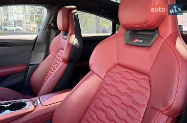 Купе Audi RS e-tron GT 2023 в 