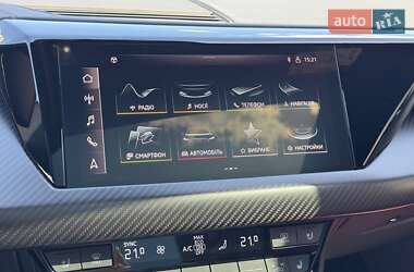 Купе Audi RS e-tron GT 2023 в 