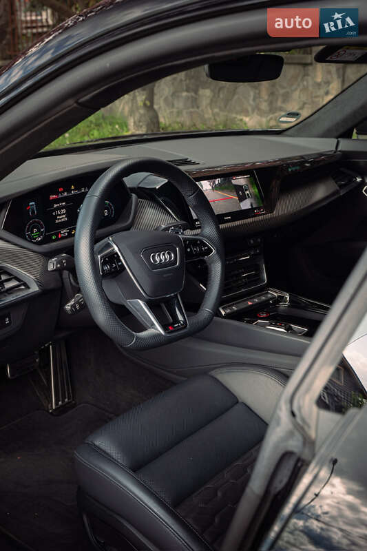Купе Audi RS e-tron GT 2021 в Ужгороді