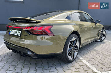 Купе Audi RS e-tron GT 2021 в 