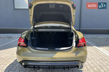 Купе Audi RS e-tron GT 2021 в 
