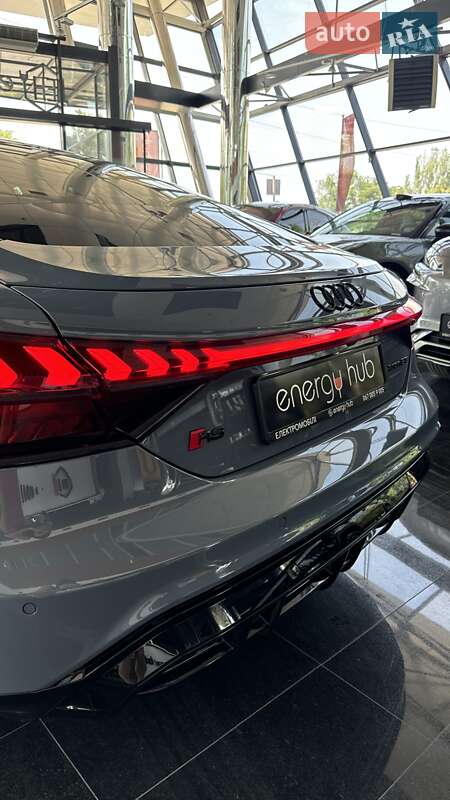 Купе Audi RS e-tron GT 2023 в Дніпрі