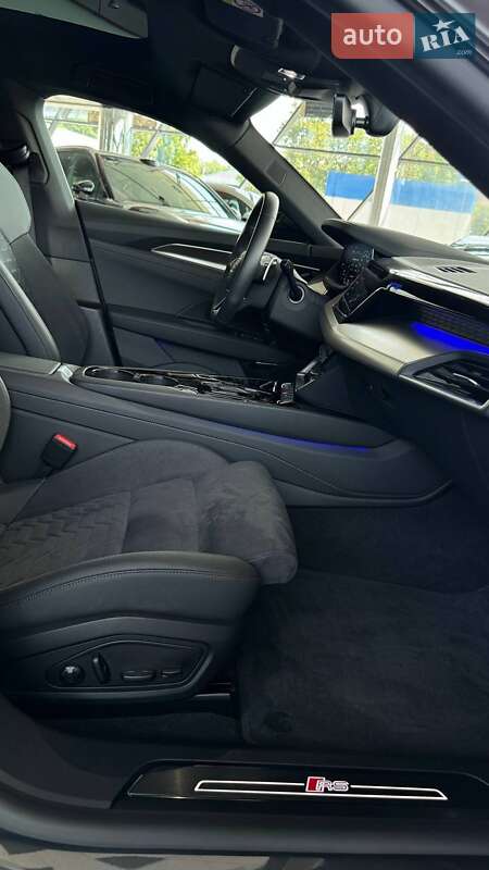 Купе Audi RS e-tron GT 2023 в Днепре