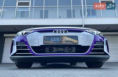 Купе Audi RS e-tron GT 2024 в 