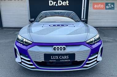 Купе Audi RS e-tron GT 2024 в 